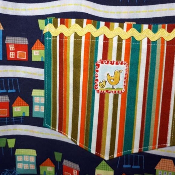 “Neighbourhood “ double sided toddler apron. Size 2-4yrs.Handmade - Picture 2 of 4